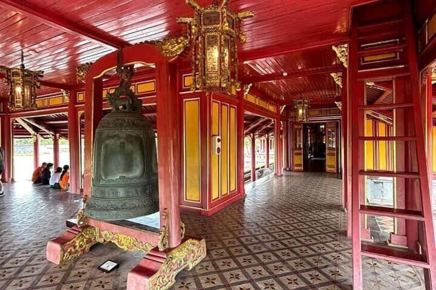 Guided FulldayTour to Visit Hue Imperial Palace, Royal King Tomb & Perfume River