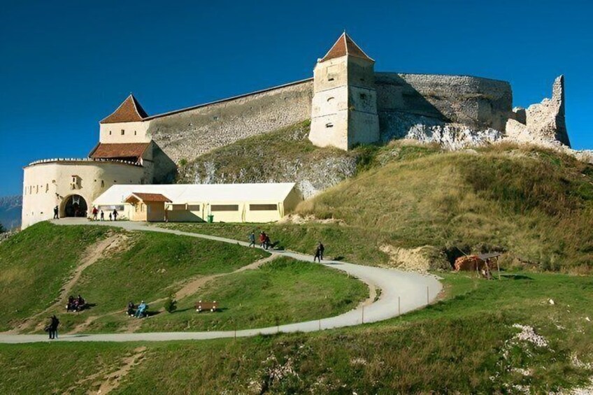 Day Tour to Bran Castle(Dracula's Castle) and Râșnov Fortress 2