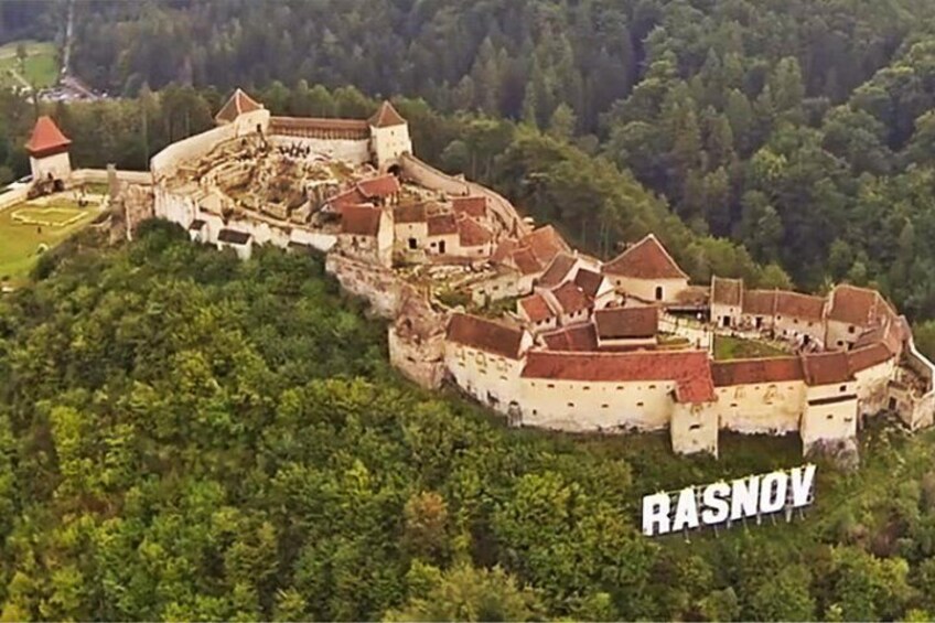 The medieval fortress of Râșnov. 5