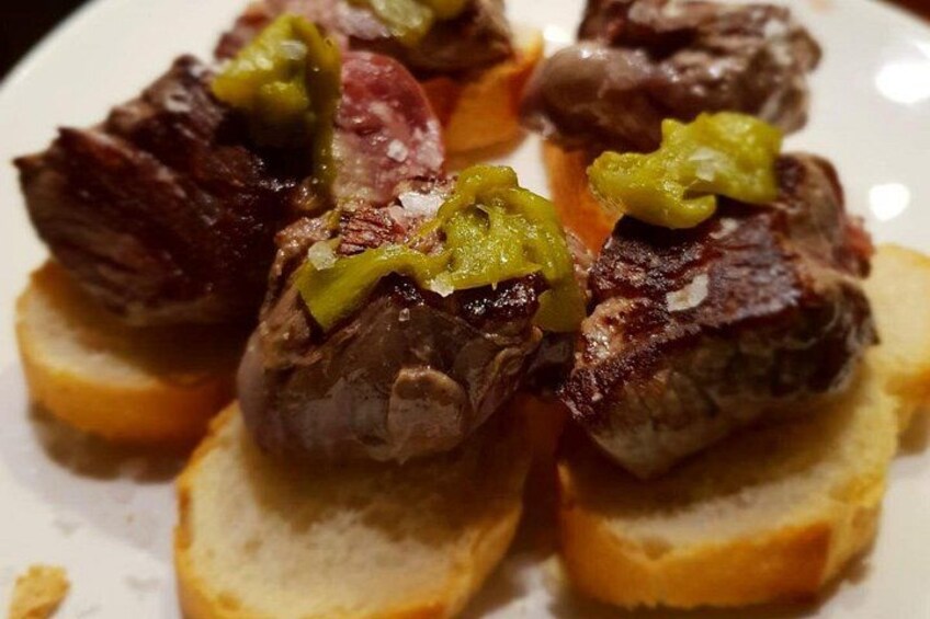 Delicious steak with peppers... 2