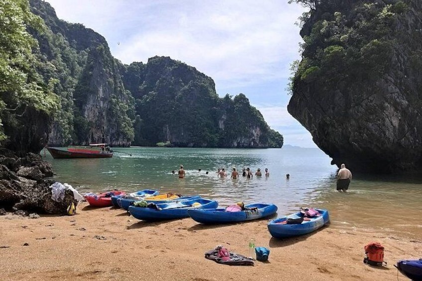 3 Islands & Talabeng Sea Cave Half-Day Tour 3