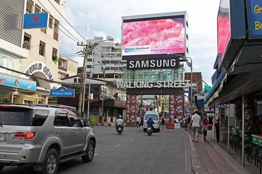 Discover Pattaya City Tour & Floating Market Experience(SHA Plus) 5