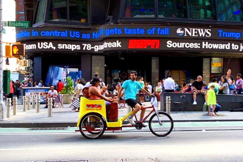 New York City: Pedicab Tour through Central Park (60 Min.)