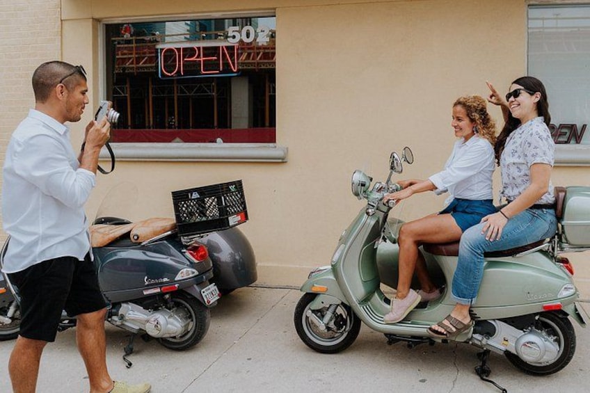 VESPA SiDECAR Tour in San Antonio with Tacos 3