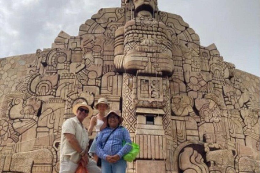 Lokafy Walking Tour in Merida 3 4
