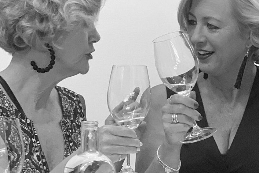 Tasting wines at Seppeltsfield with Wien Valley Tours 2