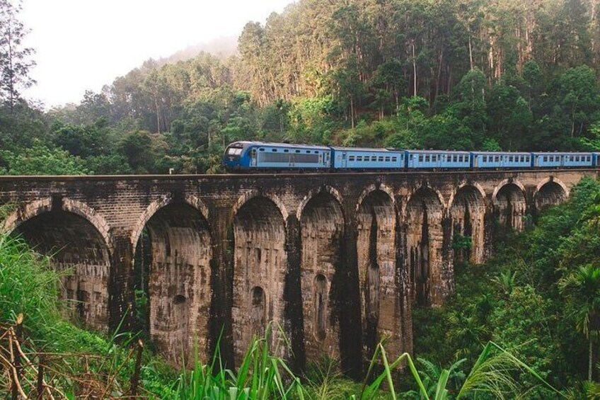 Nine Arch Bridge, Ella, Srilanka 1