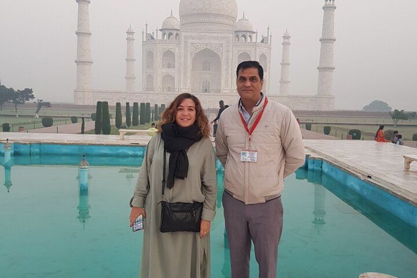 Taj mahal with guest 3
