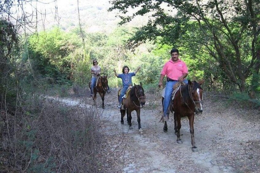 Horse back riding with Danitours by Montainand real nice view 1