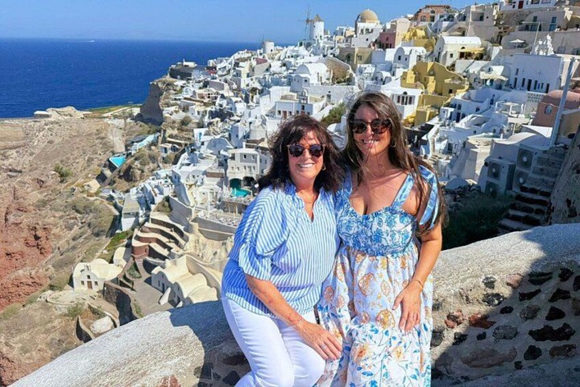 Mom and Daughter Oia 2