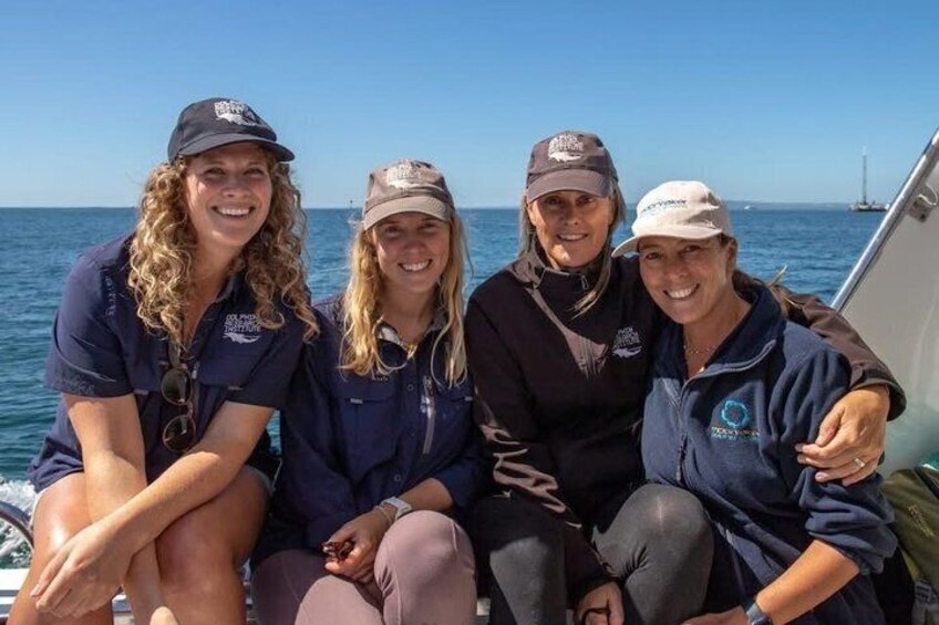 Mornington Peninsula Scenic 1.5 hour boat cruise. 2