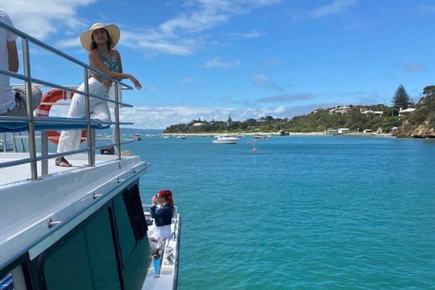 Mornington Peninsula Scenic 1.5 hour boat cruise. 5
