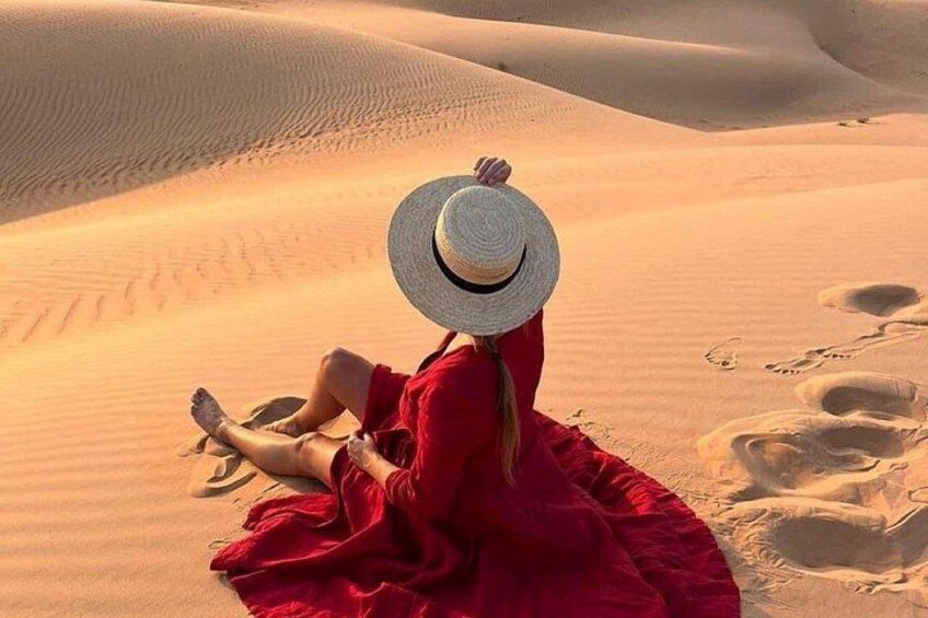 Private Day Trip to Wahiba Sands & Wadi Bani Khalid (Desert Safari) 1