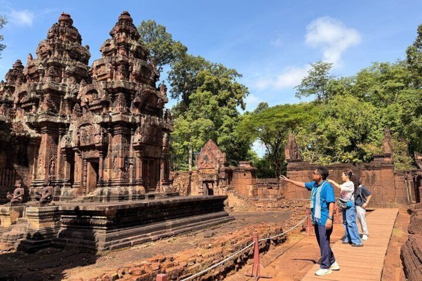 Banteay Srei Tour with Kulen Mountain and Picnic Lunch 3