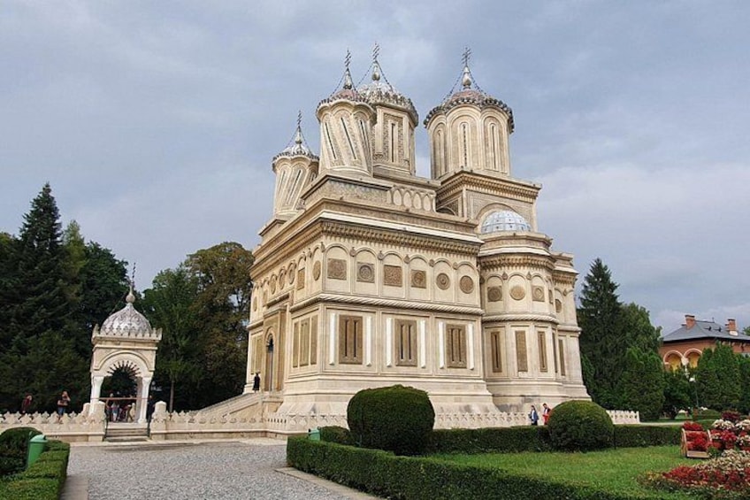2 Days Private Tour in Transylvania from Bucharest - 4 Medieval Cities 4