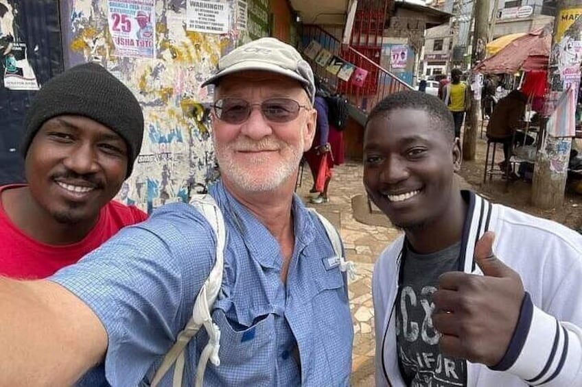 Volunteer visits visitkiberaexpeditions.com 3