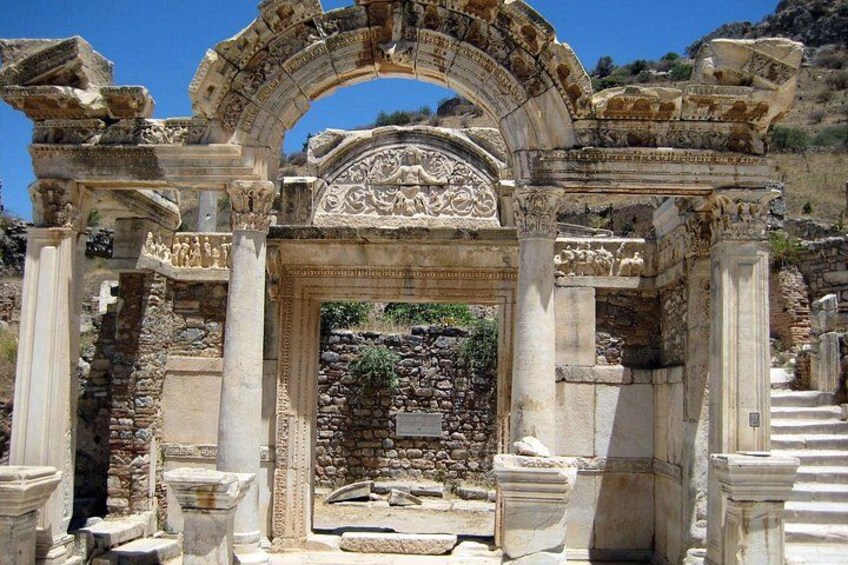 hadrian temple 3