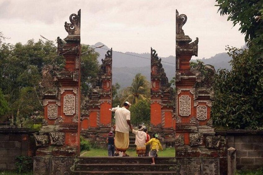 Lingsar Holy Temple 1
