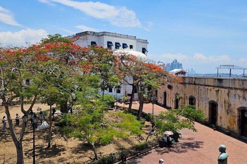Private Layover Panama Canal & City Tour 3
