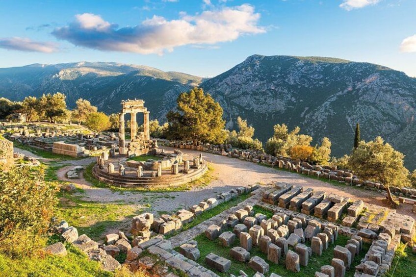 Delphi and Meteora Private Day Trip from Athens including Dinner 3