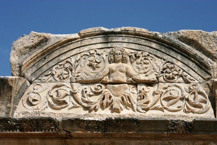 ‘’ephesus shore excursion’’ 
‘’ephesus guided tours ‘’ 
‘’ephesus excursions ‘’ 
 ephesus day tour 
ephesus tour guides 4