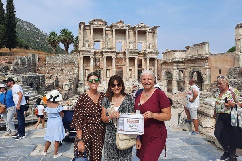ephesus excursion 
‘’ ephesus sightseeing tour ‘’ 
‘’vip ephesus tours’’ 
 ‘’best ephesus tours ‘’ 5
