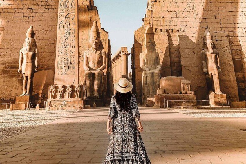 Full Day Tour to East and West Banks of Luxor 1