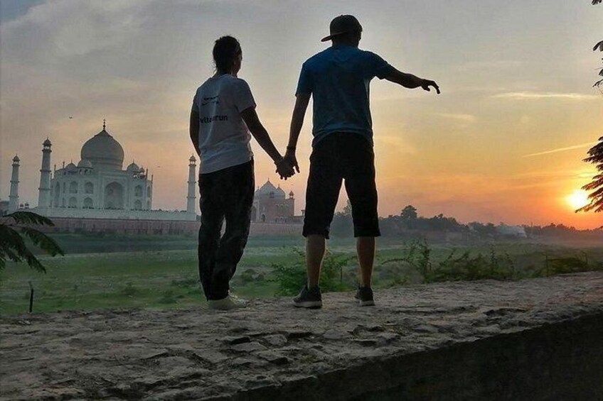From Delhi: Private Taj Mahal & Agra Tour by Express Train 2
