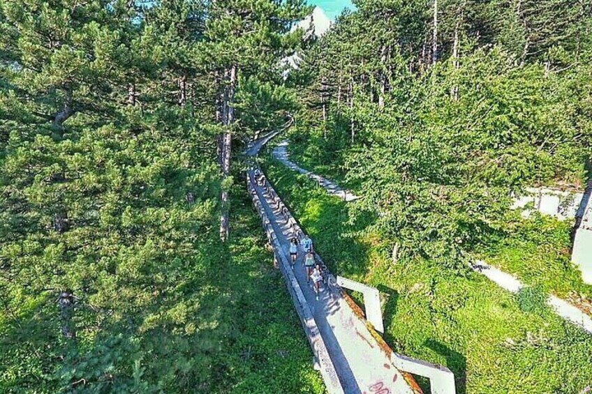 Bobsled track - War line with our guests from Mexico 3
