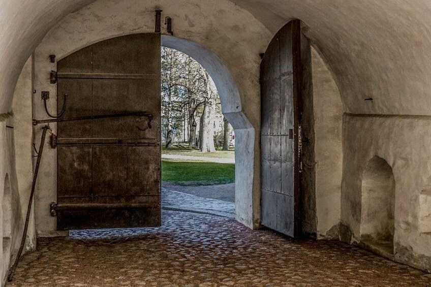 Crown & Cobblestones: The Medieval Majesty of Turku***** 3