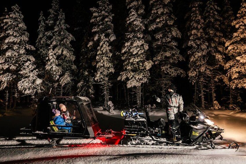 PRIVATE SERVICE Northern Lights Adventure 3