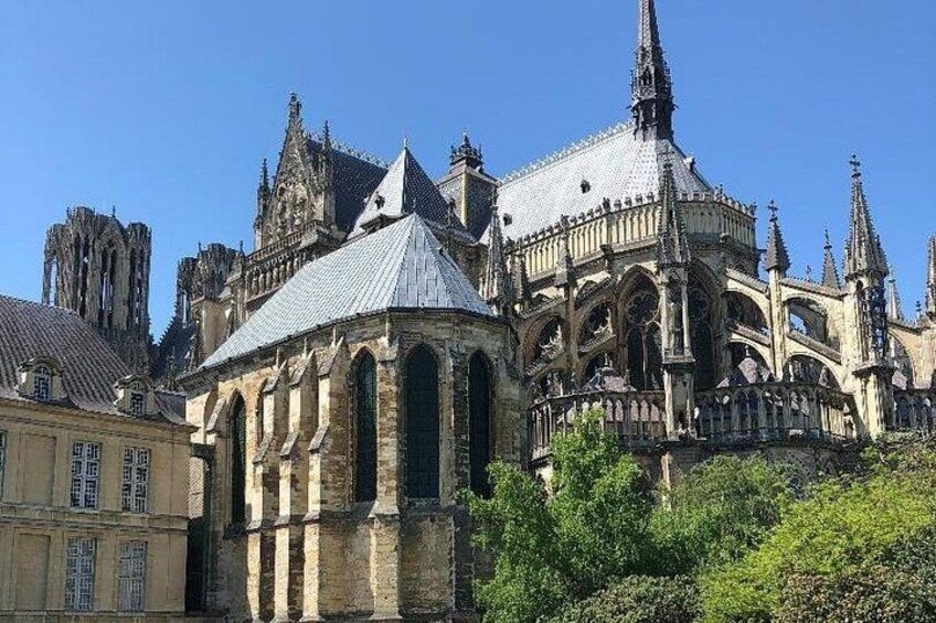 Luxury Champagne Tour(All Included): 2 Famous Houses & Restaurant 5