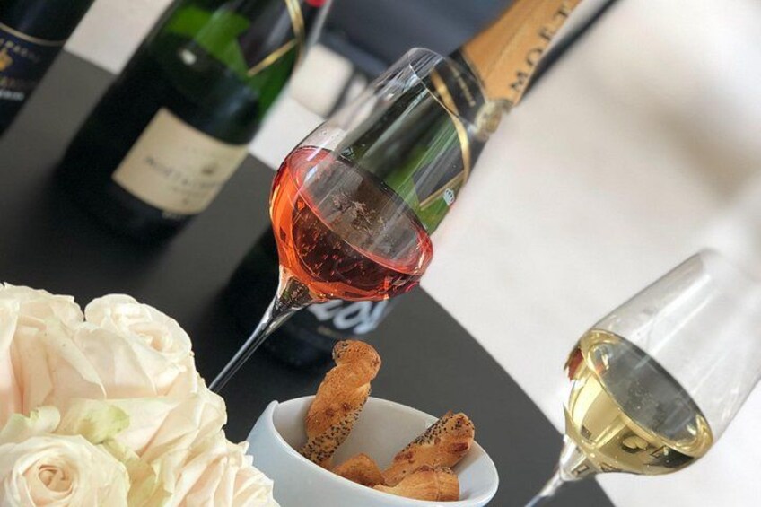 Luxury Champagne Tour(All Included): 2 Famous Houses & Restaurant 2