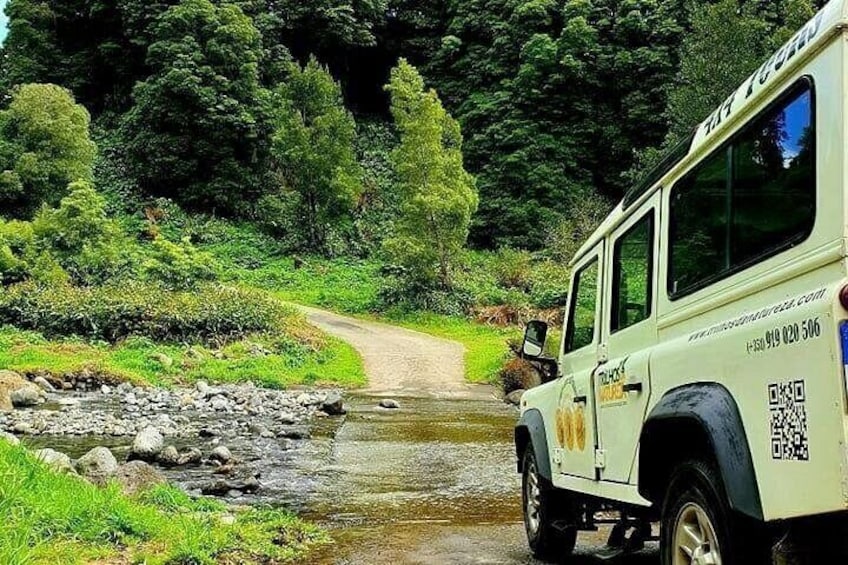 Discover the unexplored beauty of the island by jeep the Nordeste 5