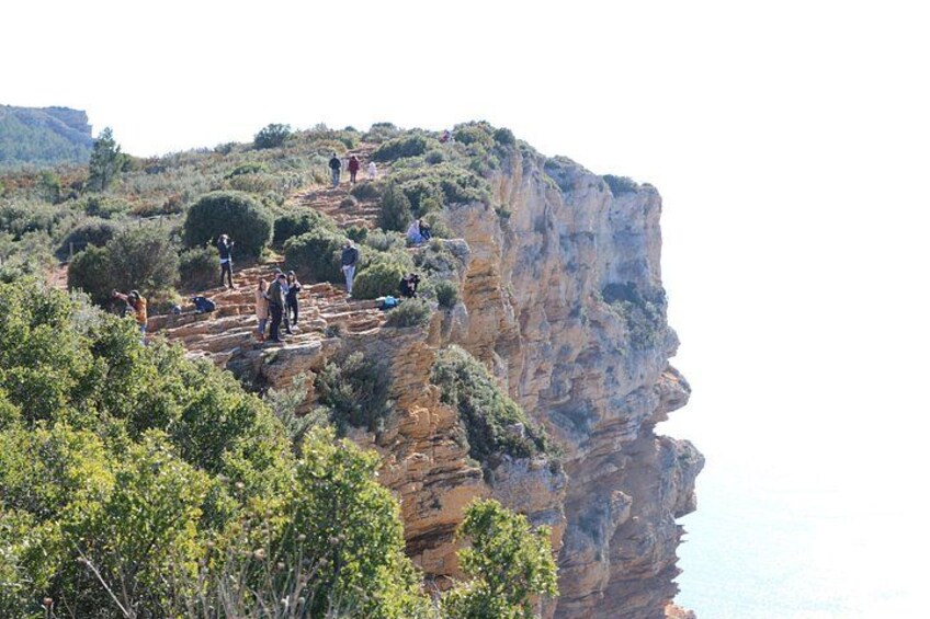 Cassis pebbly beaches, calanques, limestone cliffs and driving the spectacular scenic Route des Crêtes along the clifftops to Cap Canaille 5