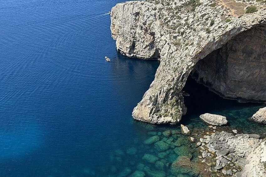 4-hr day tour around Malta 4
