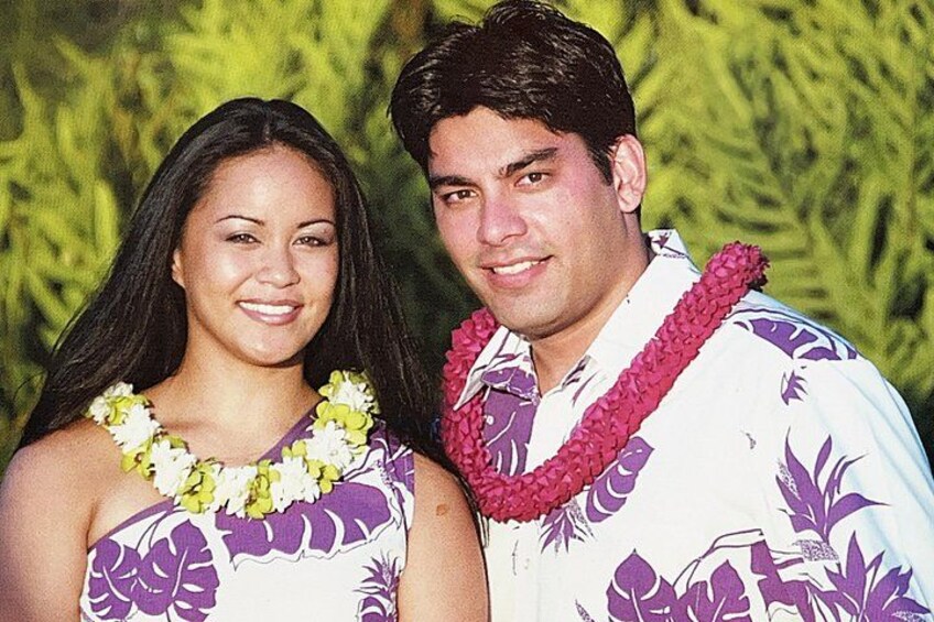 Lei greeters 2