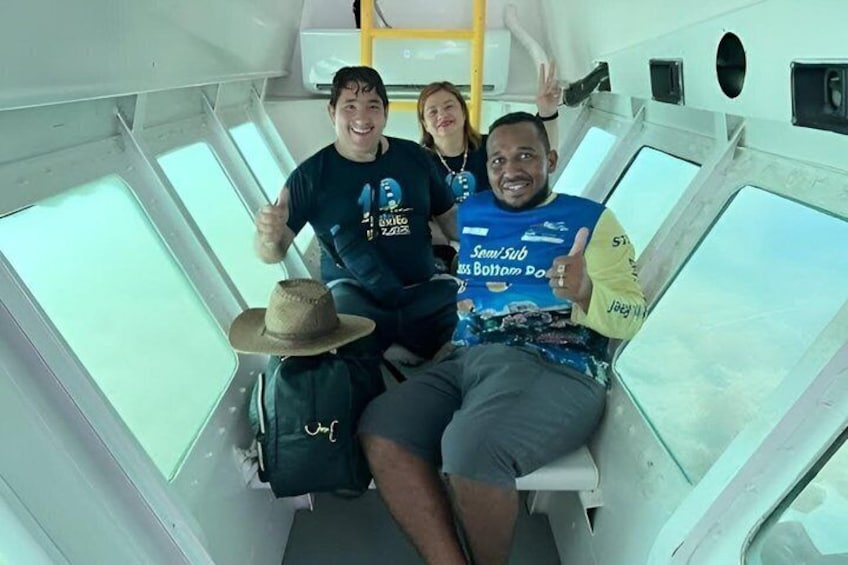 Glass Bottom Boat, Sloth, Monkey Park, Chocolate Factory & West Bay Beach 2