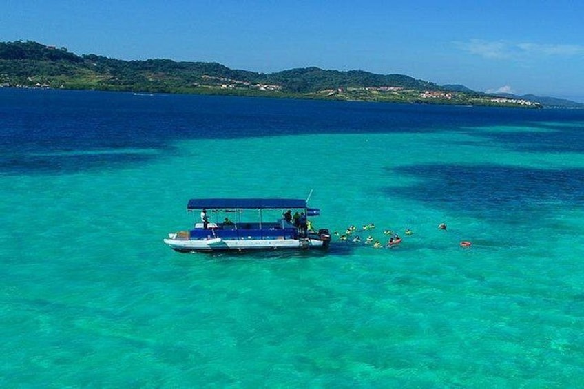 One of Roatan's best snorkeling sites 1