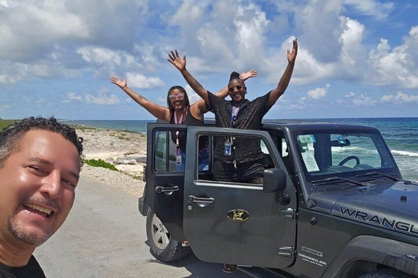 Cozumel Private Jeep Tour with Snorkeling Experience and Lunch 2