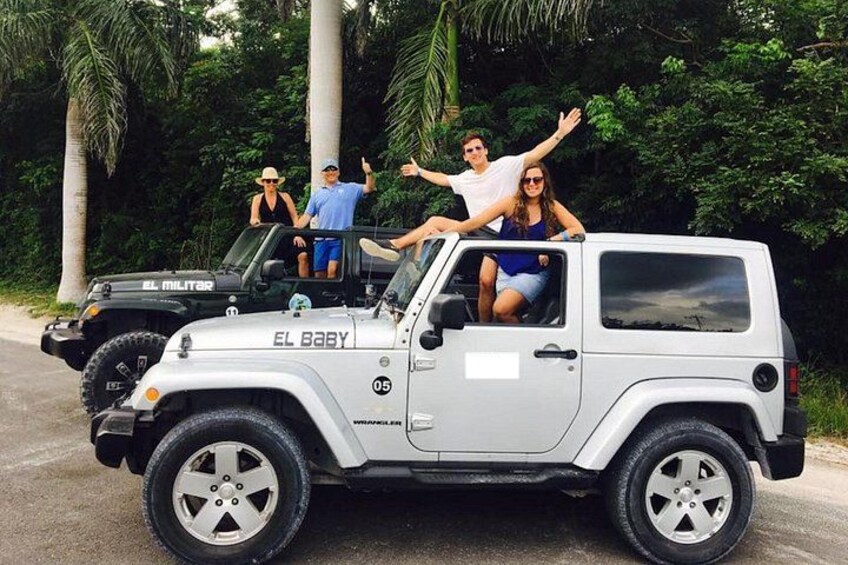 Cozumel Private Jeep Tour Beach, Lunch and Snorkel 1