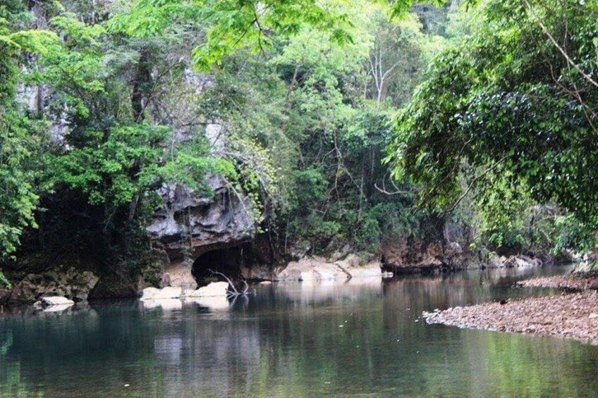 Cave Tubing and Altun Ha Mayan Ruin from Belize City with Lunch 1