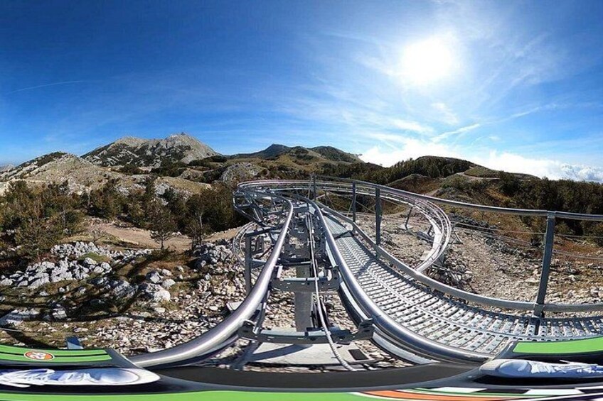 Epic 25 Turns Downhill Bike Descent w/ Panoramic Cable Car Ascent 2