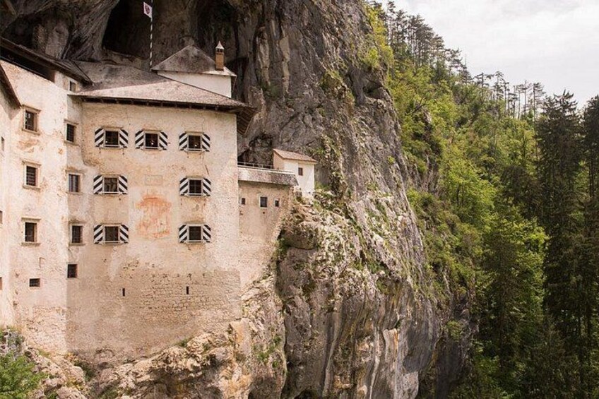 Predjama Castle 3