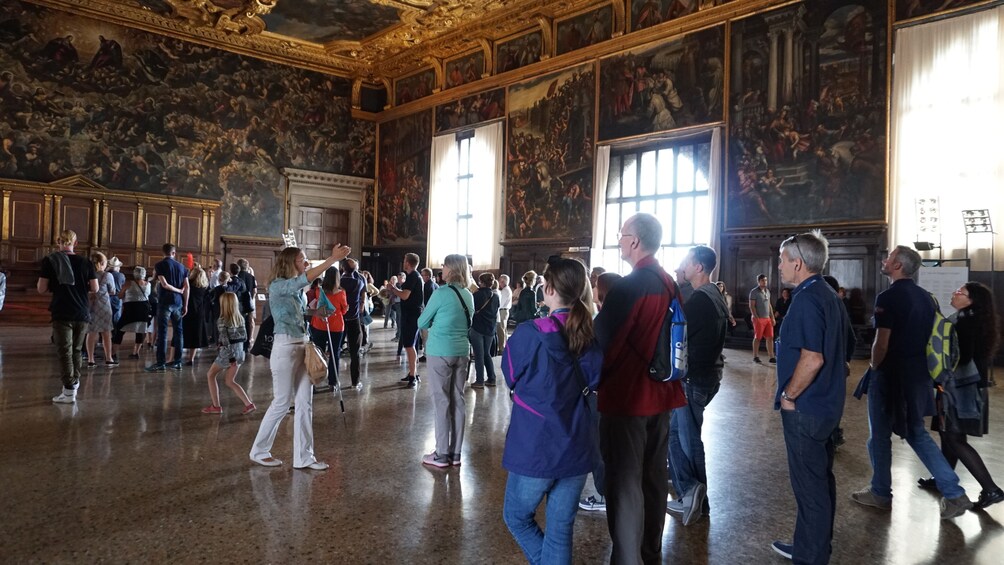 Venice: St. Mark’s Basilica, Doge's Palace & Gondola Ride 4