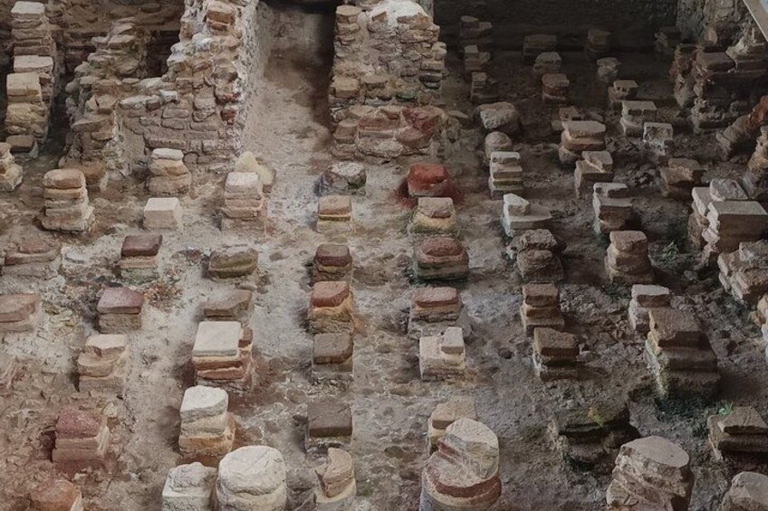 Roman exploration in Cartagena (Spain) walking tour 5