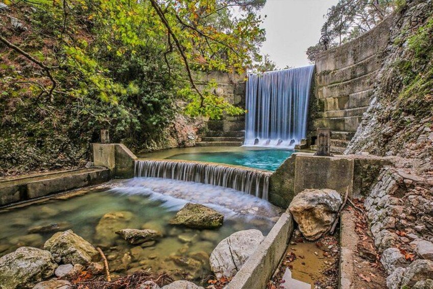 Waterfall at 7 Springs 1