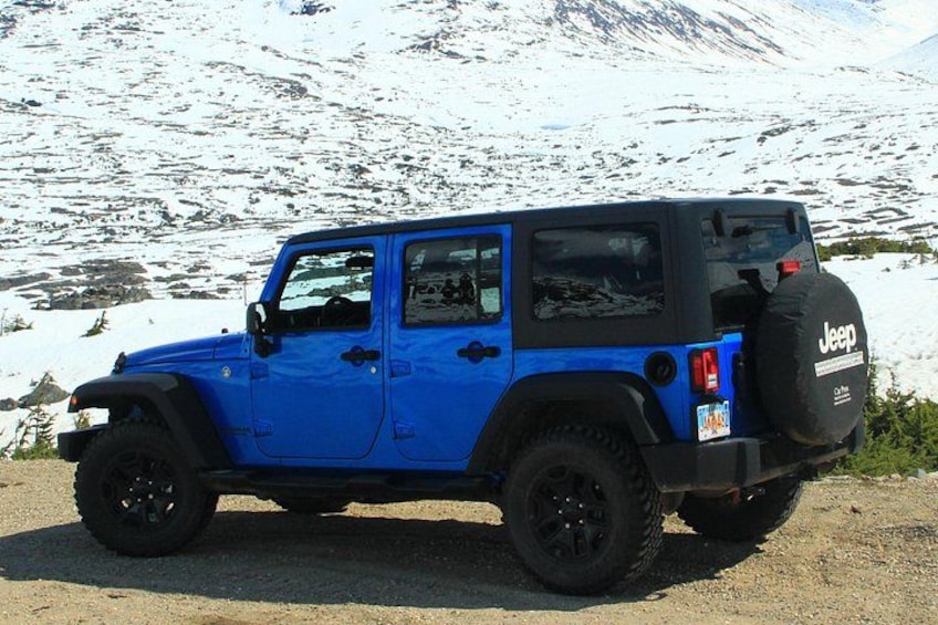 DIY Jeep at the top of White Pass 2