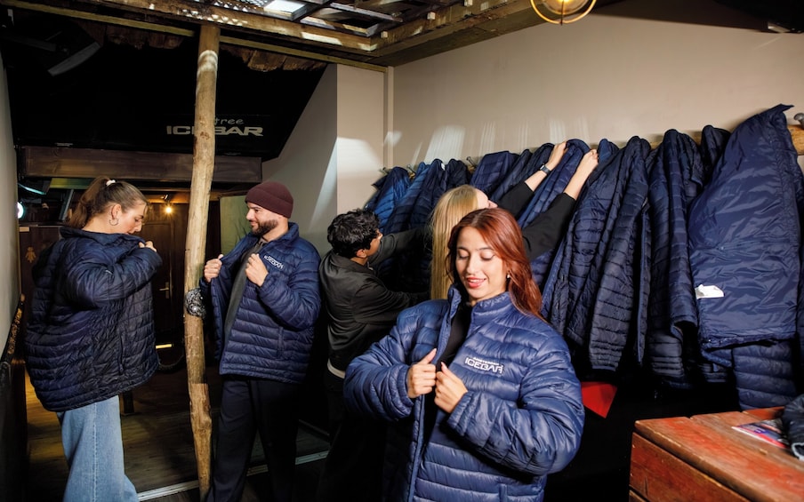 Amsterdam XtraCold Icebar Tickets with Drinks 4