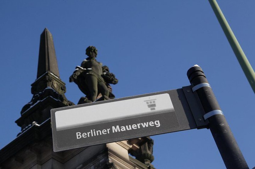 The path of the Berlin Wall 4